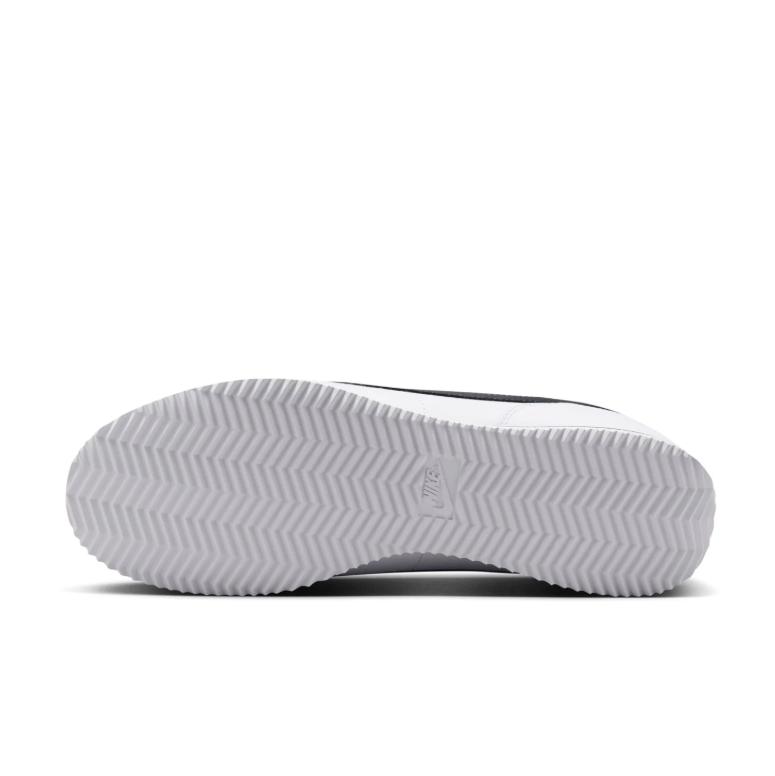 Nike White and Black Low-Top Sneakers with Herringbone Sole